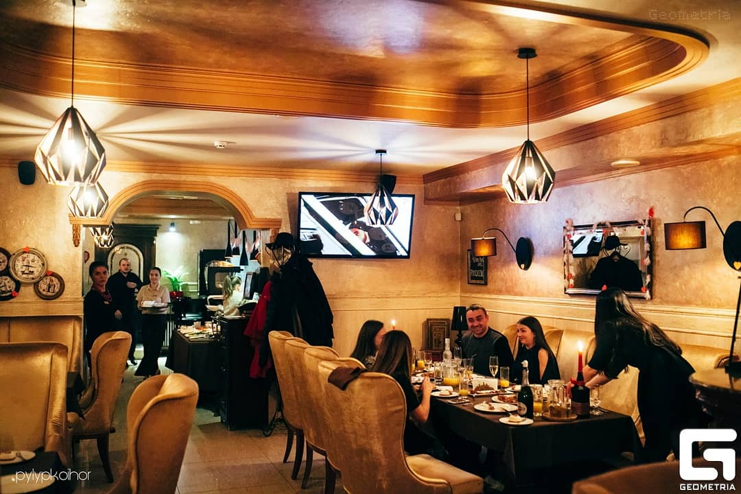 Ресторан "Allure Inn Grill", Чернівці